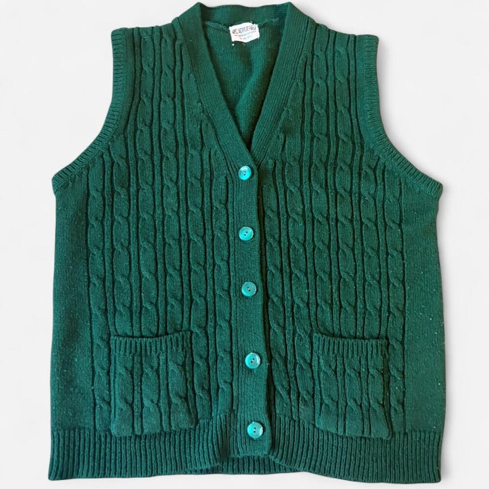 Vintage green cable knit sweater